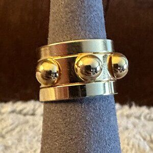goldtone ring set three rings sz 6